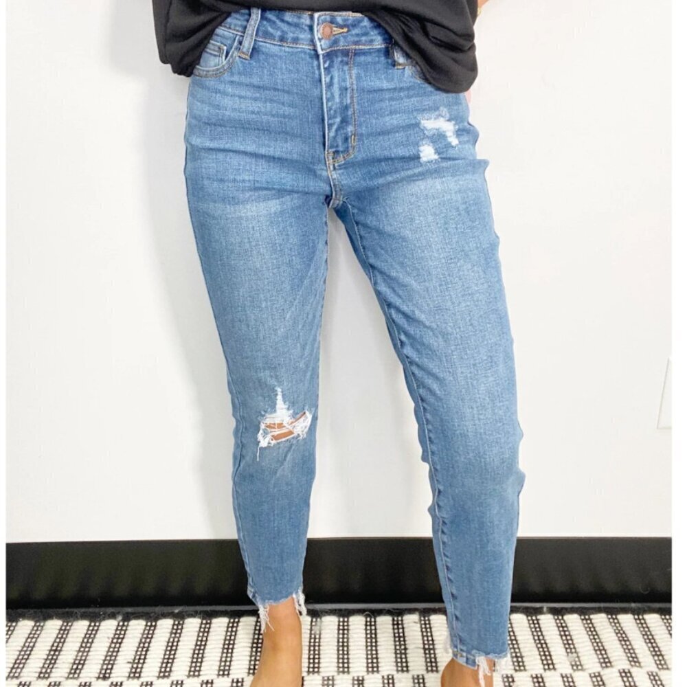 Judy Blue Womens Medium Wash Mid Rise Destructed Hem Slim Fit Jeans |3/26|